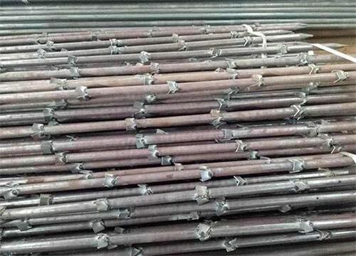 岳西隧道钢花管